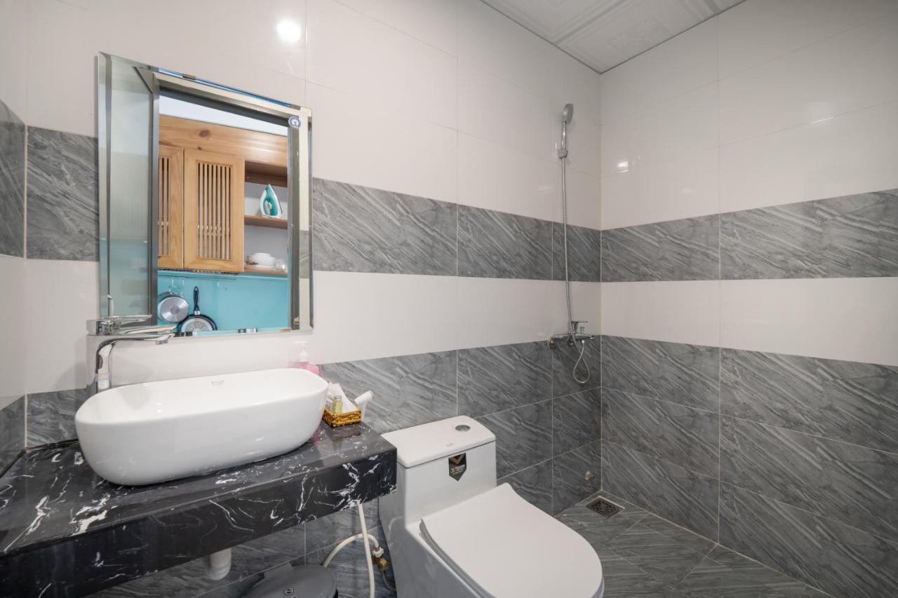 Carol Homestay & Apartment Da Nang 4 Екстериор снимка